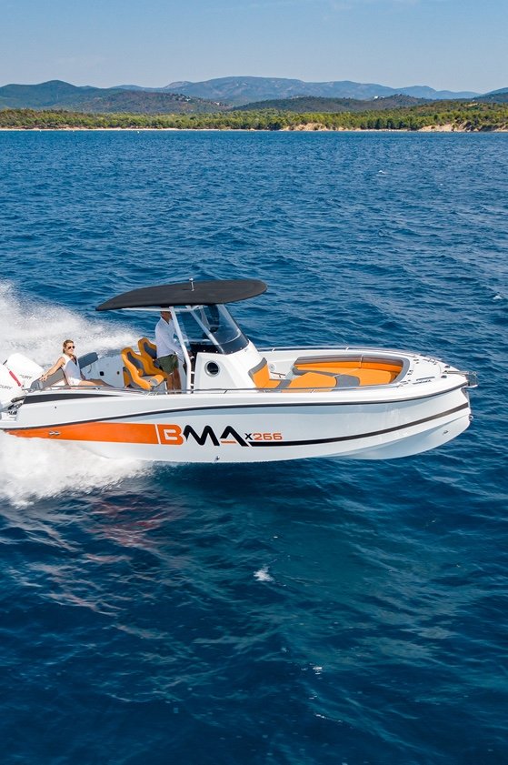 BMA X266 2023 2x MERCURY 200 HP