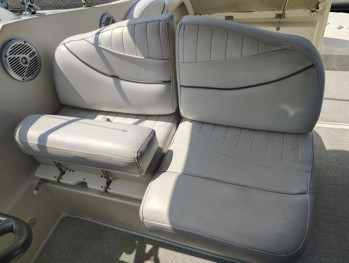 2001 Maxum 2700 SCA – $27,500 OBO (Brokered Sale)
