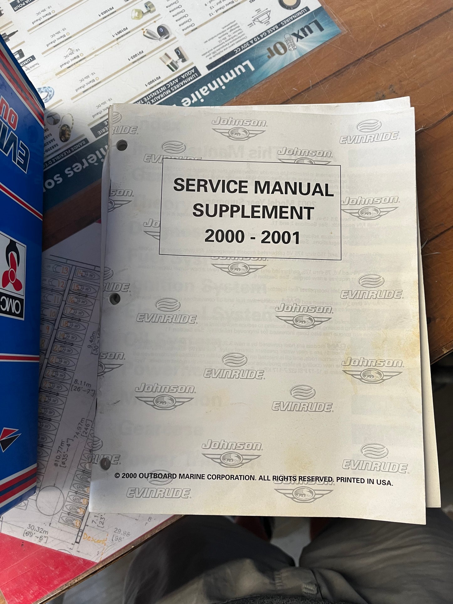 JOHNSON Evinrude Service Manual SUPPLEMENT 2000-2001
