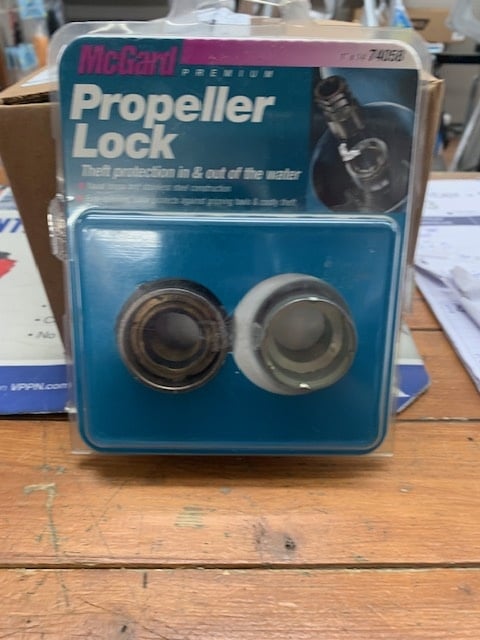 MCGARD PROPELLER LOCK 74058