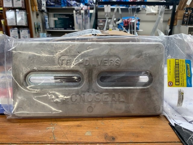 SEACHOICE - 50-95614 DIVER'S ANODE MAGNESIUM SIZE 12" x 6" x 1"