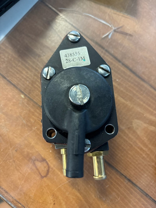 EVINRUDE JOHNSON 438555 - Fuel Pump