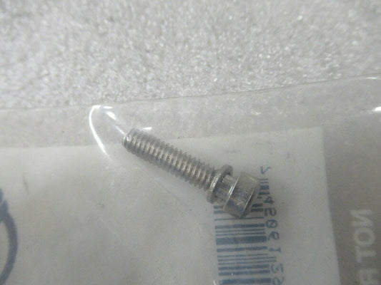 Quicksilver 1395-808612 - Screw and Washer