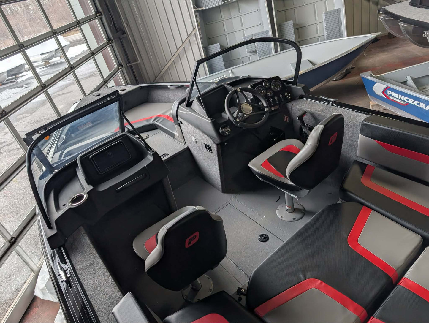 Princecraft Sport 188 Phantom Edition (2026) + Mercury® 150HP EFI 4-stroke (Trailer included)