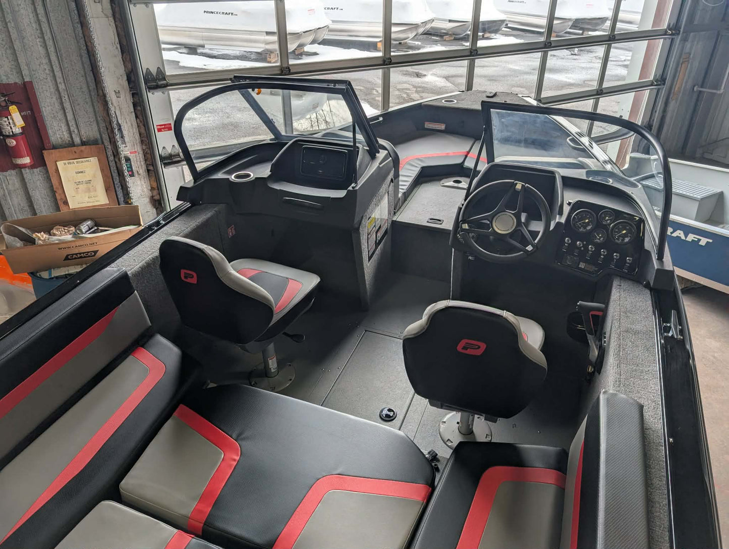 Princecraft Sport 188 Phantom Edition (2026) + Mercury® 150HP EFI 4-stroke (Trailer included)