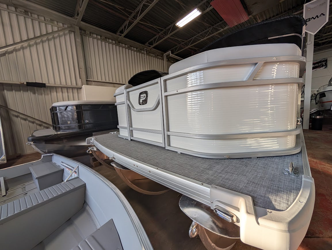 2026 Princecraft Vectra 23 RL Color: Pearl - Mecury 150 XL (White)