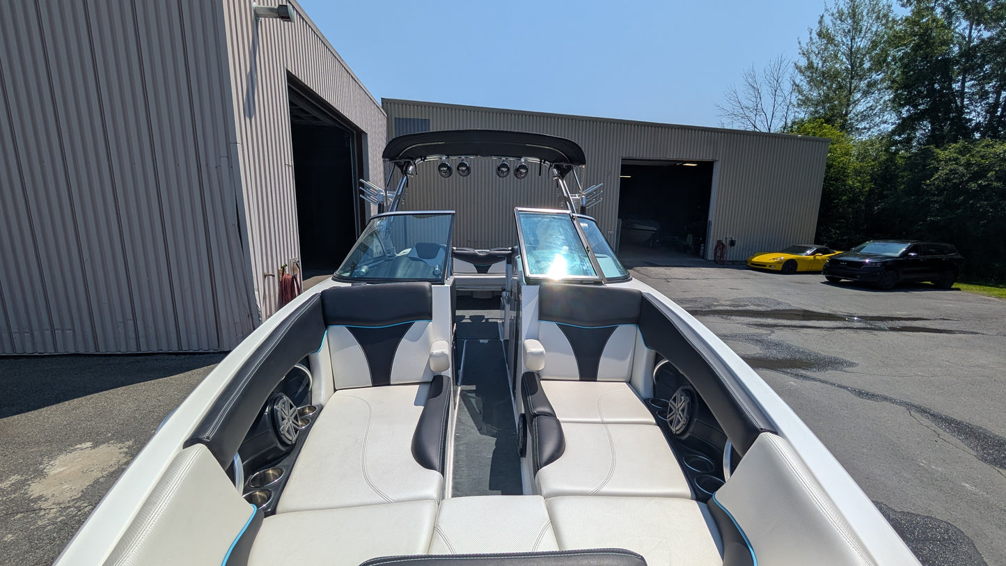 2017 Mastercraft X26 + ILMOR 7000 MPI VD 1.57 (Only 46 Hours of use!!)
