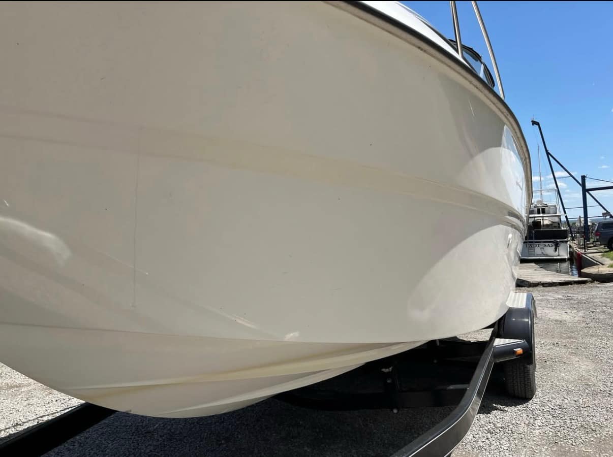 2007 Bayliner – 24.5’ + 4’ Swim Platform – Trailer Included