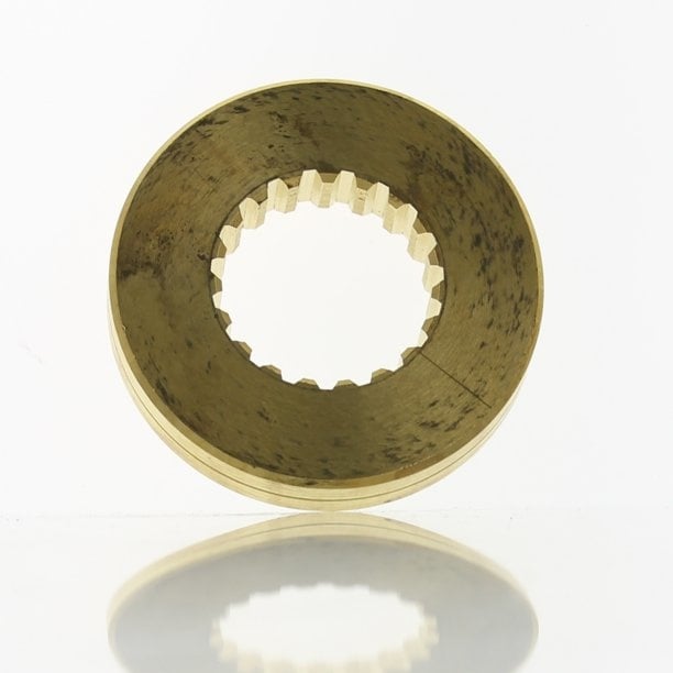 Volvo 3852350 - Spacer